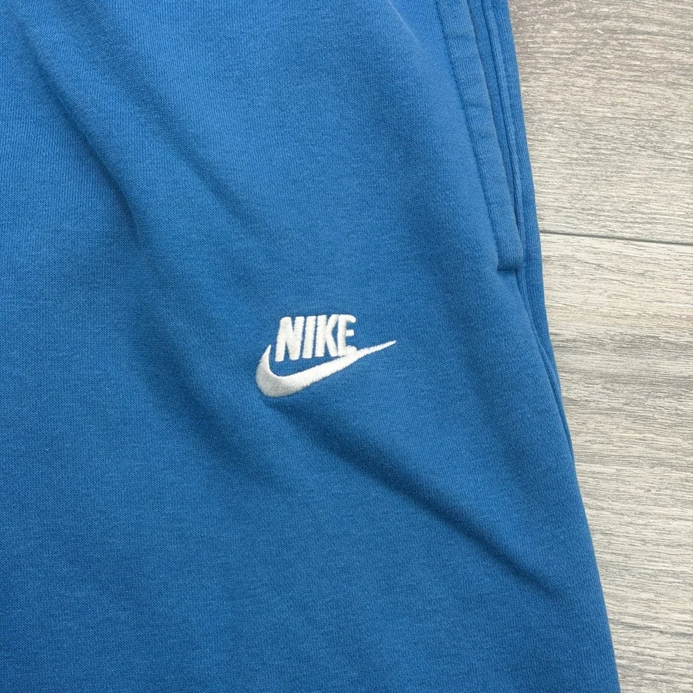 Nike Club Fleece Joggers Mens Medium Blue Tapered Swoosh Sweatpants BV2671-407